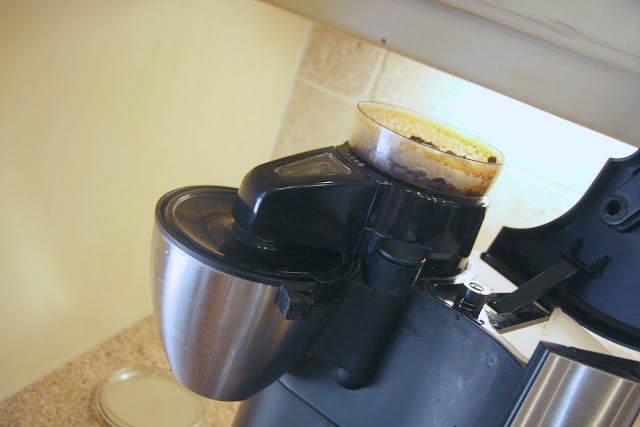 cleaning-coffee-grinder