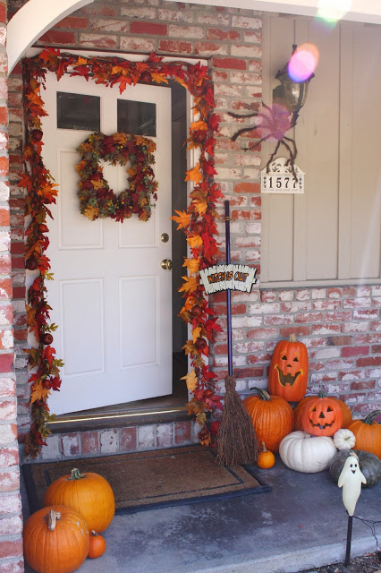 Fall & Halloween Home Decor - Simply Organized