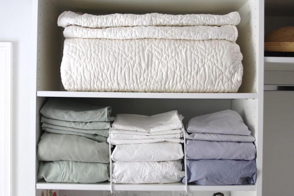 How To Fold A Fitted Sheet