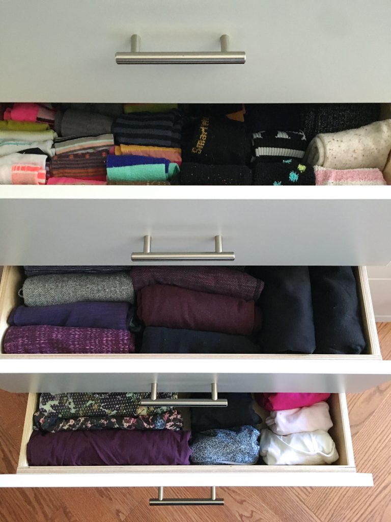 custom-closet-drawers-folded-clothing