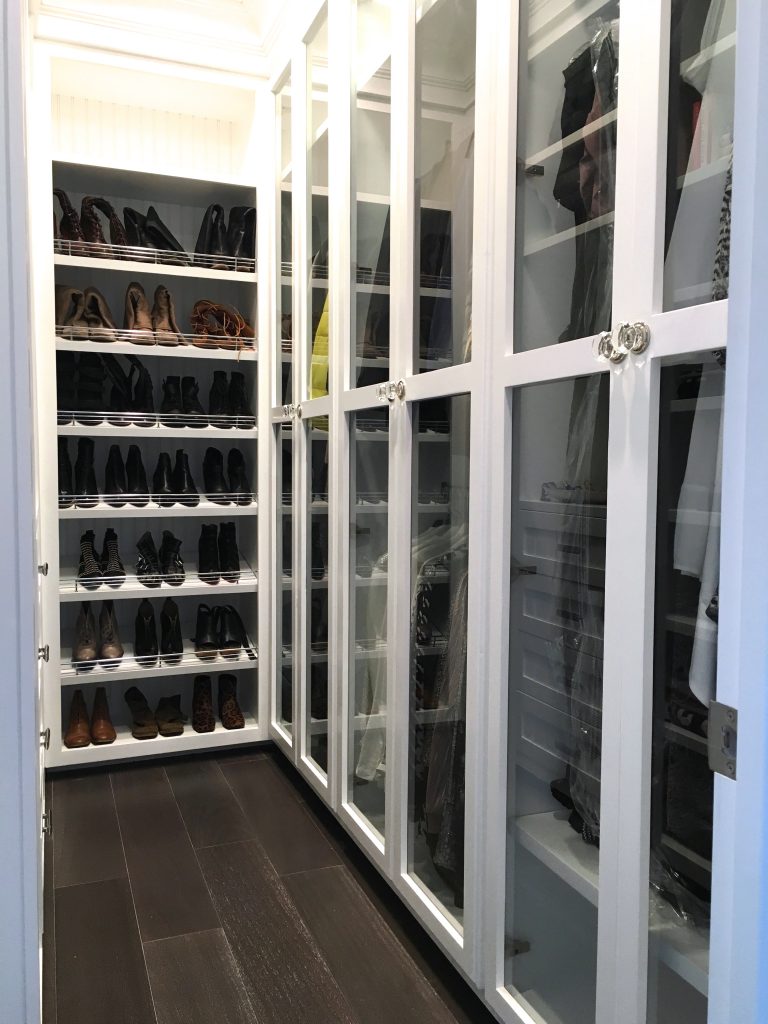 organized-closet-design