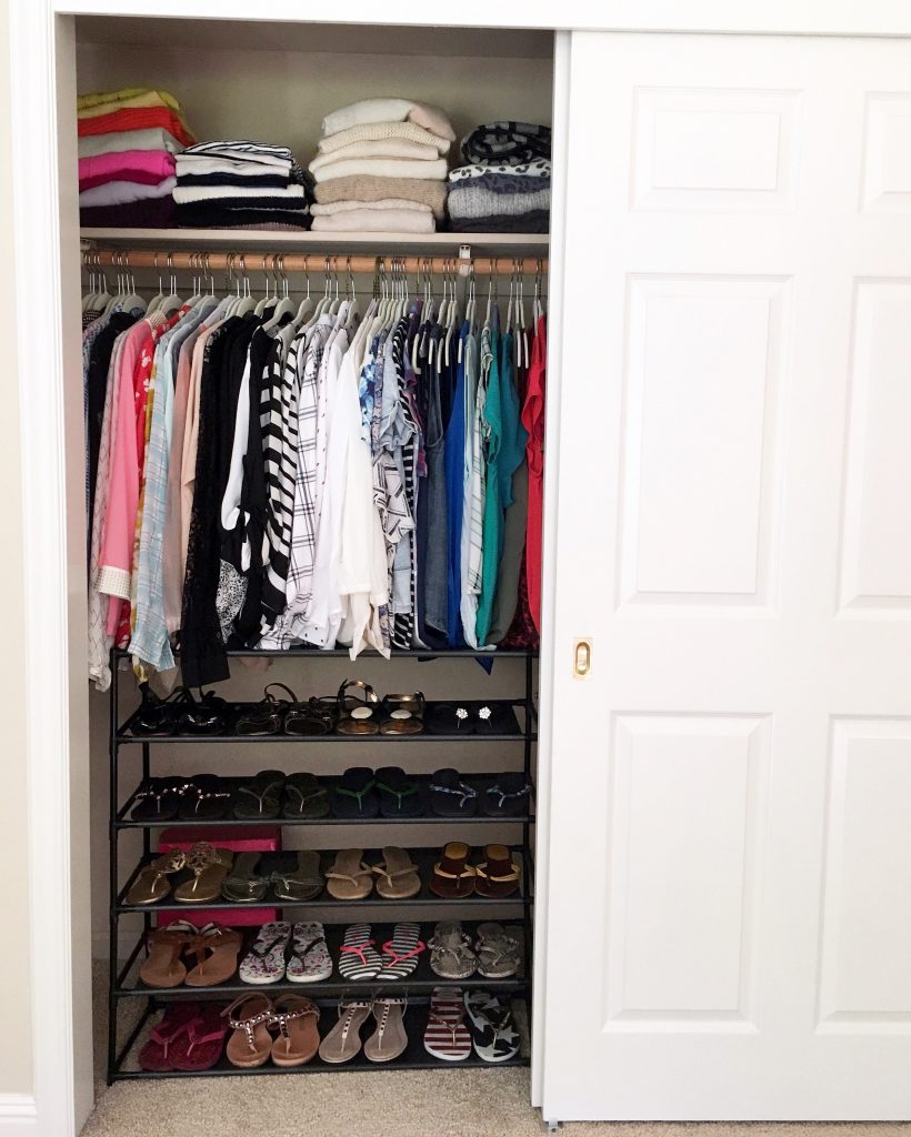 Simply Organized reach in closet with modular pieces