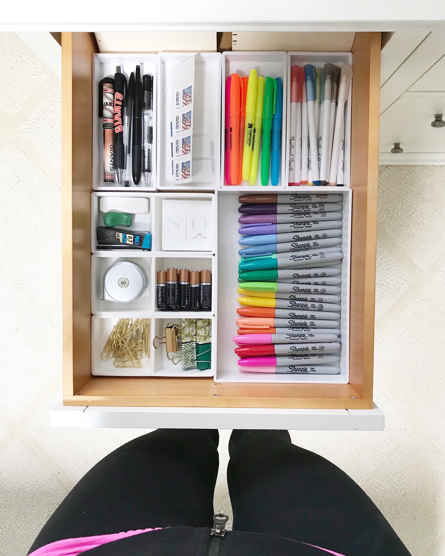 https://simplyorganized.me/wp-content/uploads/2017/12/Simply-Organized-Home-Office-Organized-Drawer-with-Sharpies.jpg