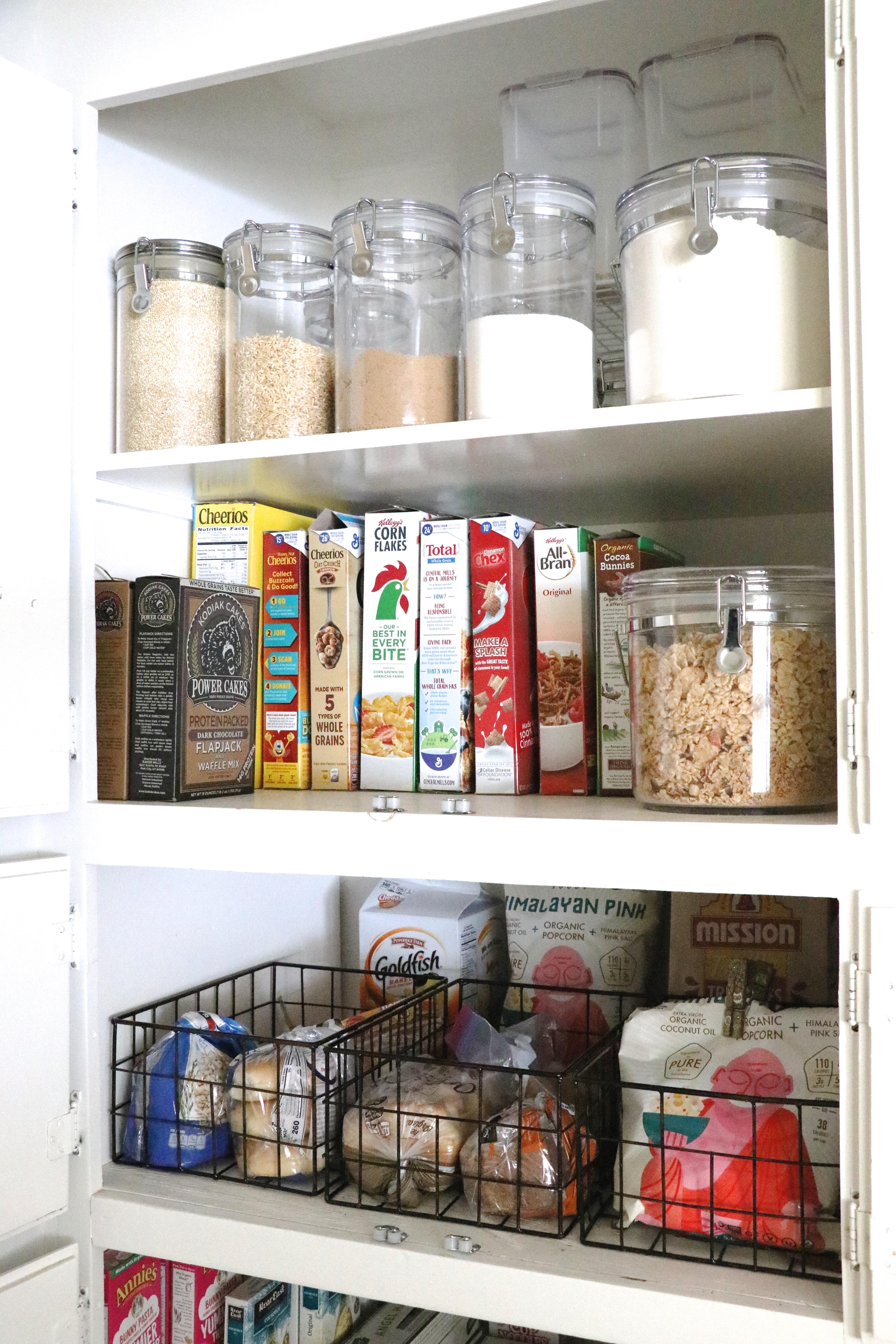 Spring Cleaning and Organizing the Pantry